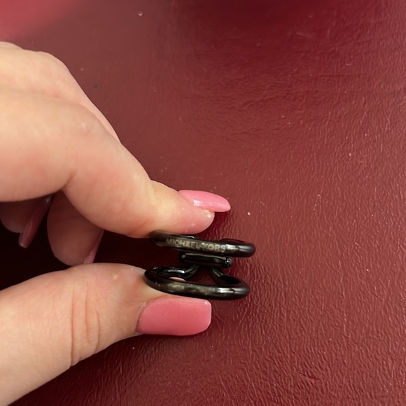 Black Michael Kors Ring - Picture 5 of 5